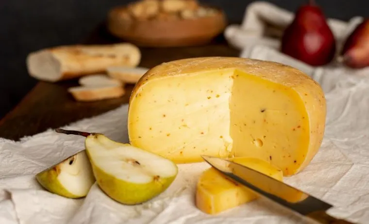 Масляная корка сыра