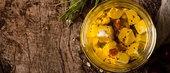 Рассольные сыры: особенности и виды