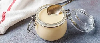 Чем отличается варенец от ряженки: технология приготовления, состав, свойства