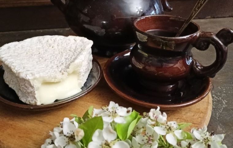 Сыр Нешатель